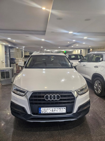 Audi Q3 Premium Model